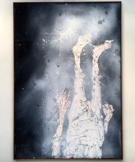 Georg Baselitz, Ohne Hemd auf der Matratze liegen (2015), via Art Observed