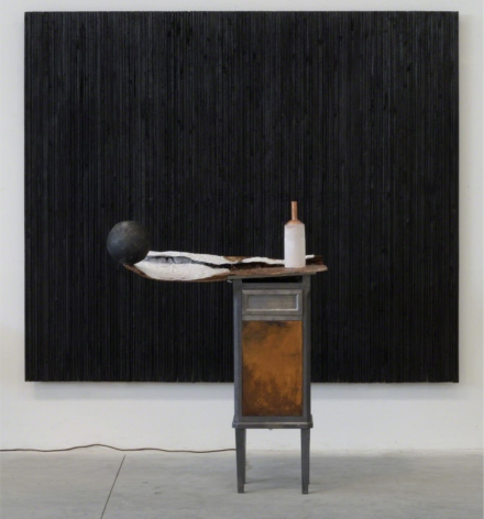 Piere Paolo Calzolari, Pioggia 2 252 x 110 x 250 cm (2006), via Cardi
