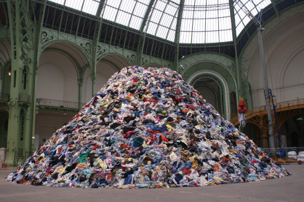 Christian Boltanski, Personnes (2010), via Grand Palais