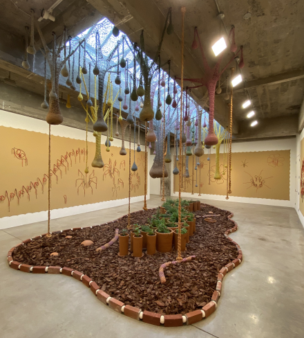 Ernesto Neto, Between Earth and Sky (Installation View) copy 2